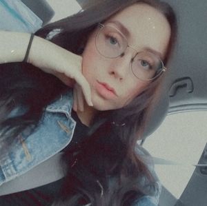 Meet your Posher, Carolane